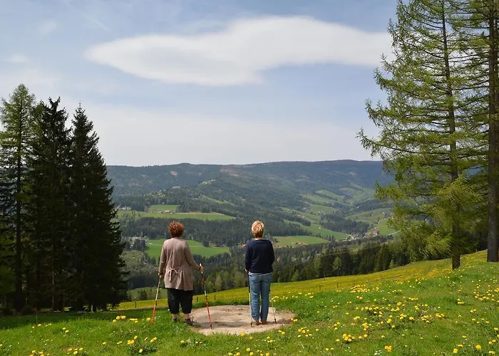 Gaestepension Edeltraud بيت ضيافة Hirschegg (Styria)